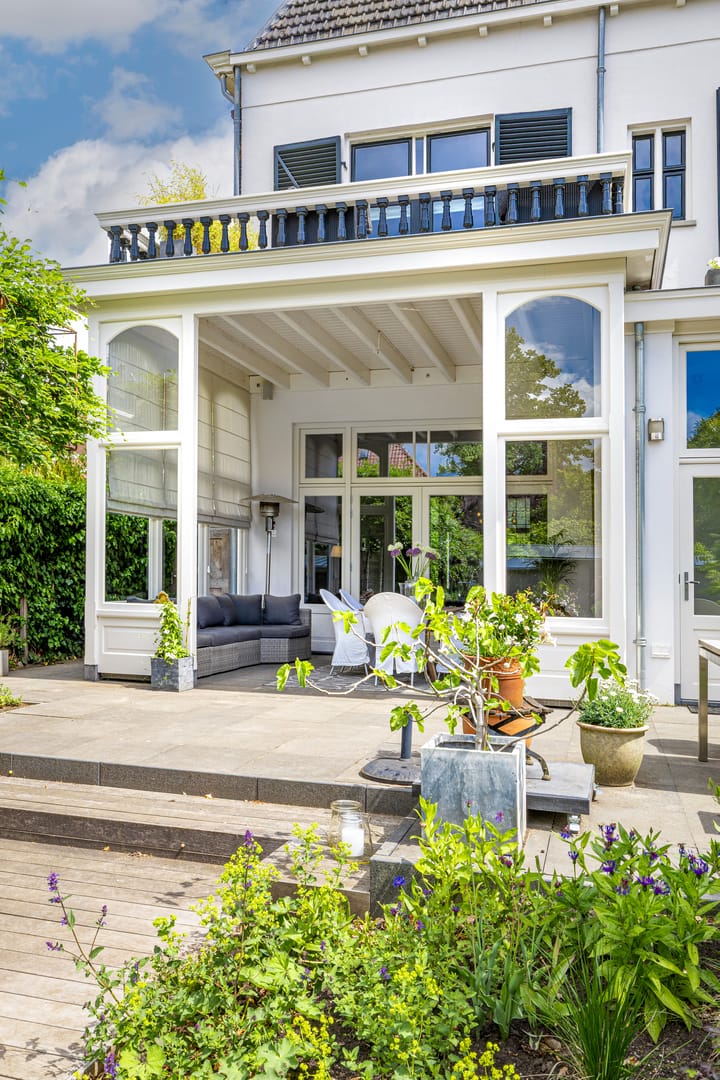 Foto 12 van Rozenhoflaan 2