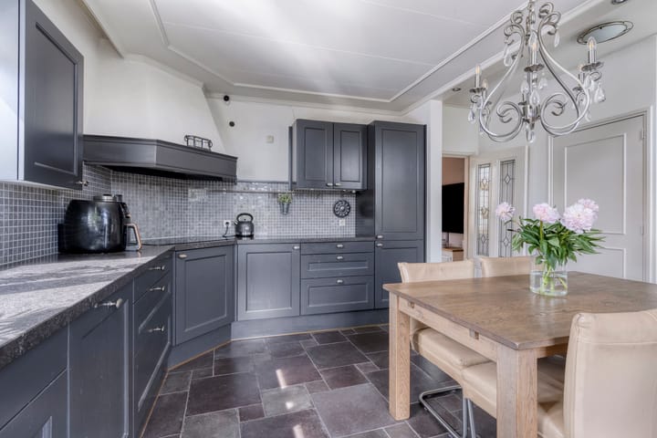 Foto 12 van Heereweg 7