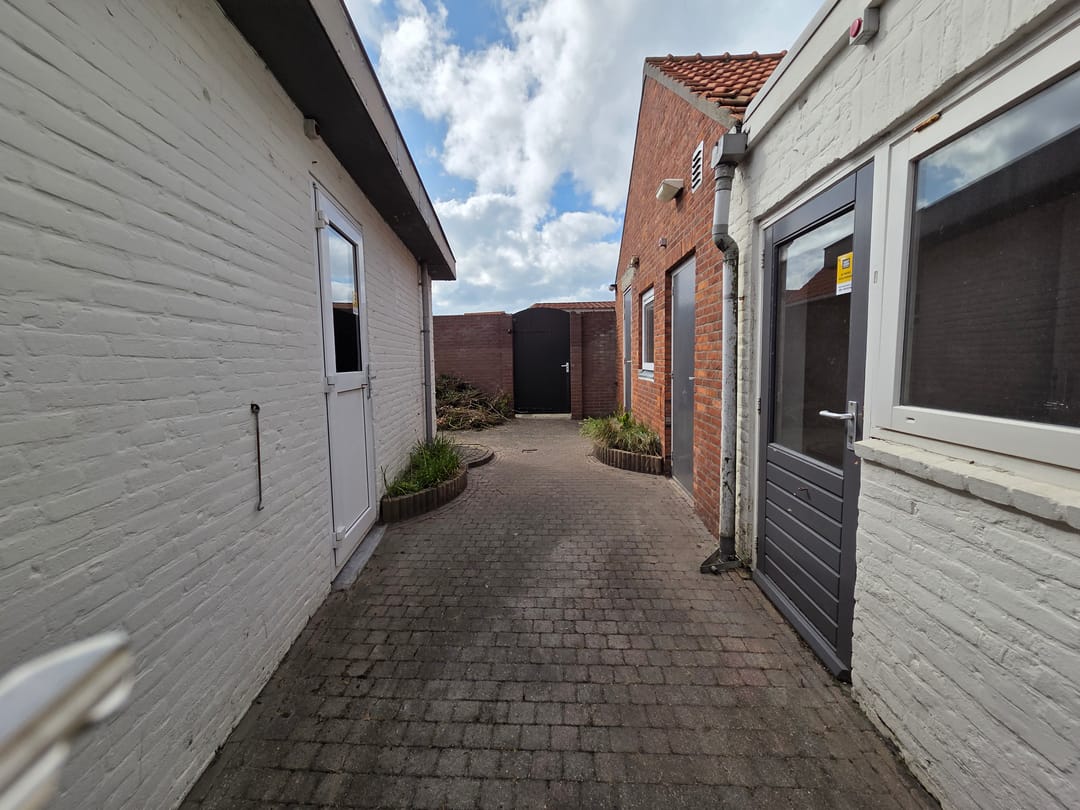 Photo 32 of Koestraat 9