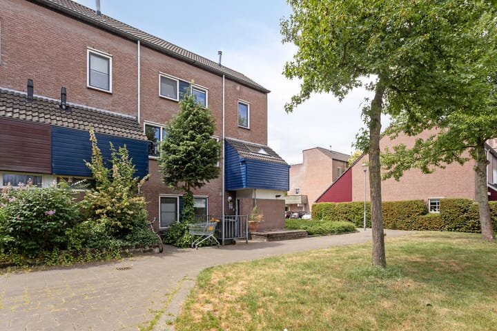 Foto 2 van Rompert Park 73