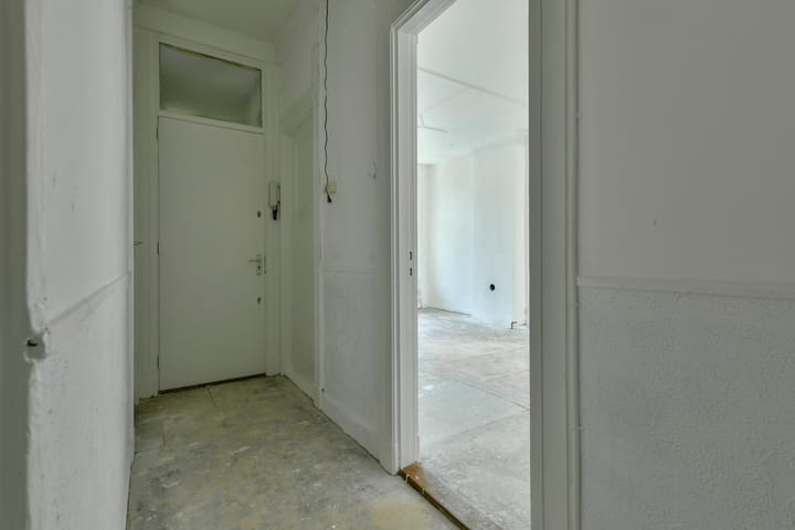 Photo 12 of Frederik Hendrikstraat 34-2