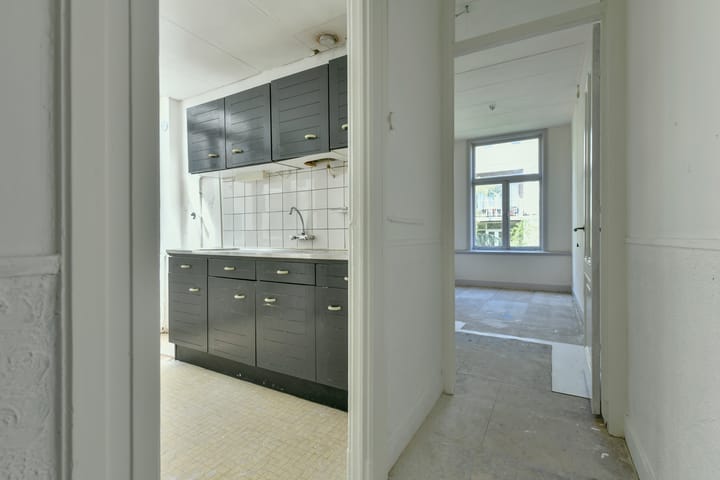 Photo 13 of Frederik Hendrikstraat 34-2