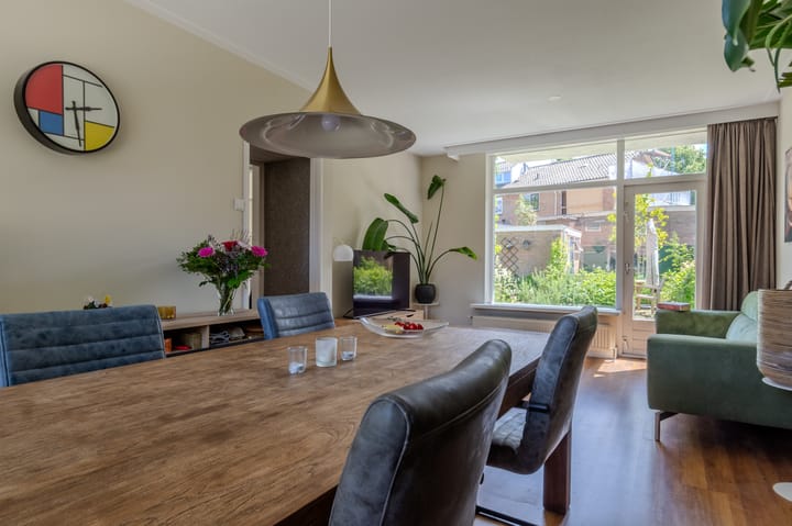 Foto 11 van van Beijerenstraat 6