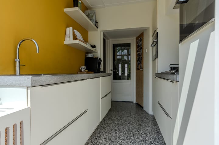 Foto 13 van van Beijerenstraat 6