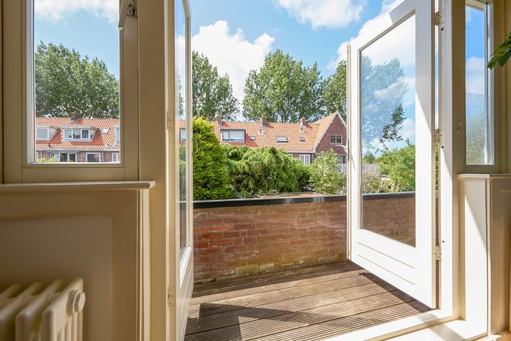 Foto 26 van De Ruijterplein 7