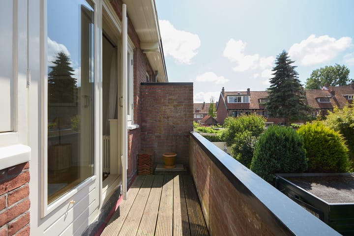 Foto 29 van De Ruijterplein 7