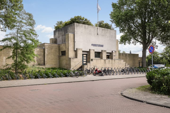 Foto 48 van De Ruijterplein 7