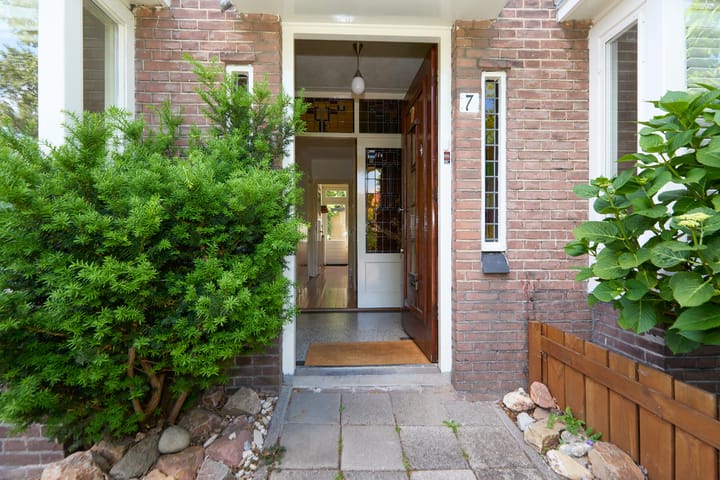 Foto 6 van De Ruijterplein 7