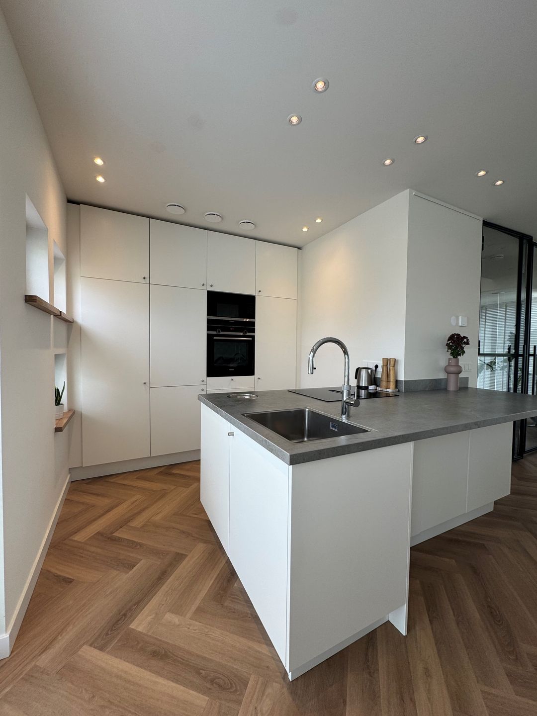 Photo 17 of Chris van Abkoudestraat 21