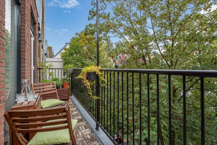 Photo 14 of Quellijnstraat 104-3