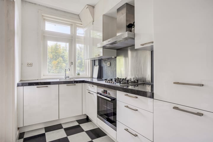 Foto 11 van Haarlemmermeerstraat 39-1