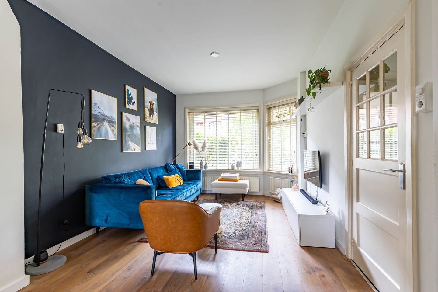 Photo 10 of Hamburgerstraat 9