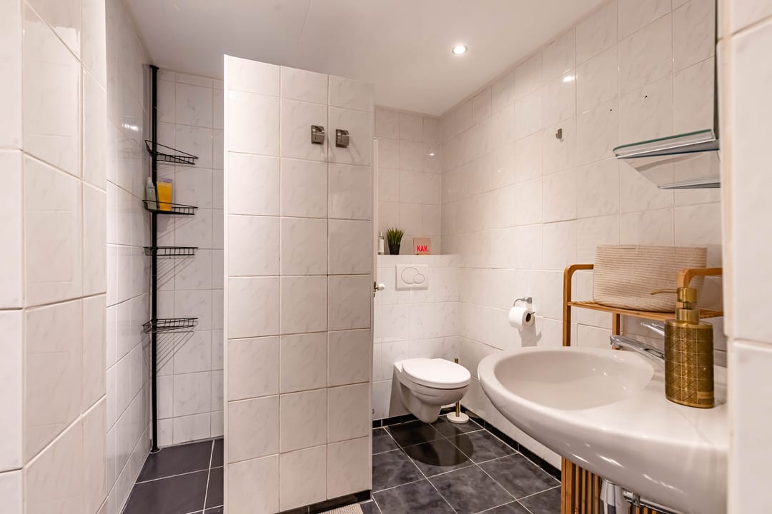 Photo 22 of Hamburgerstraat 9