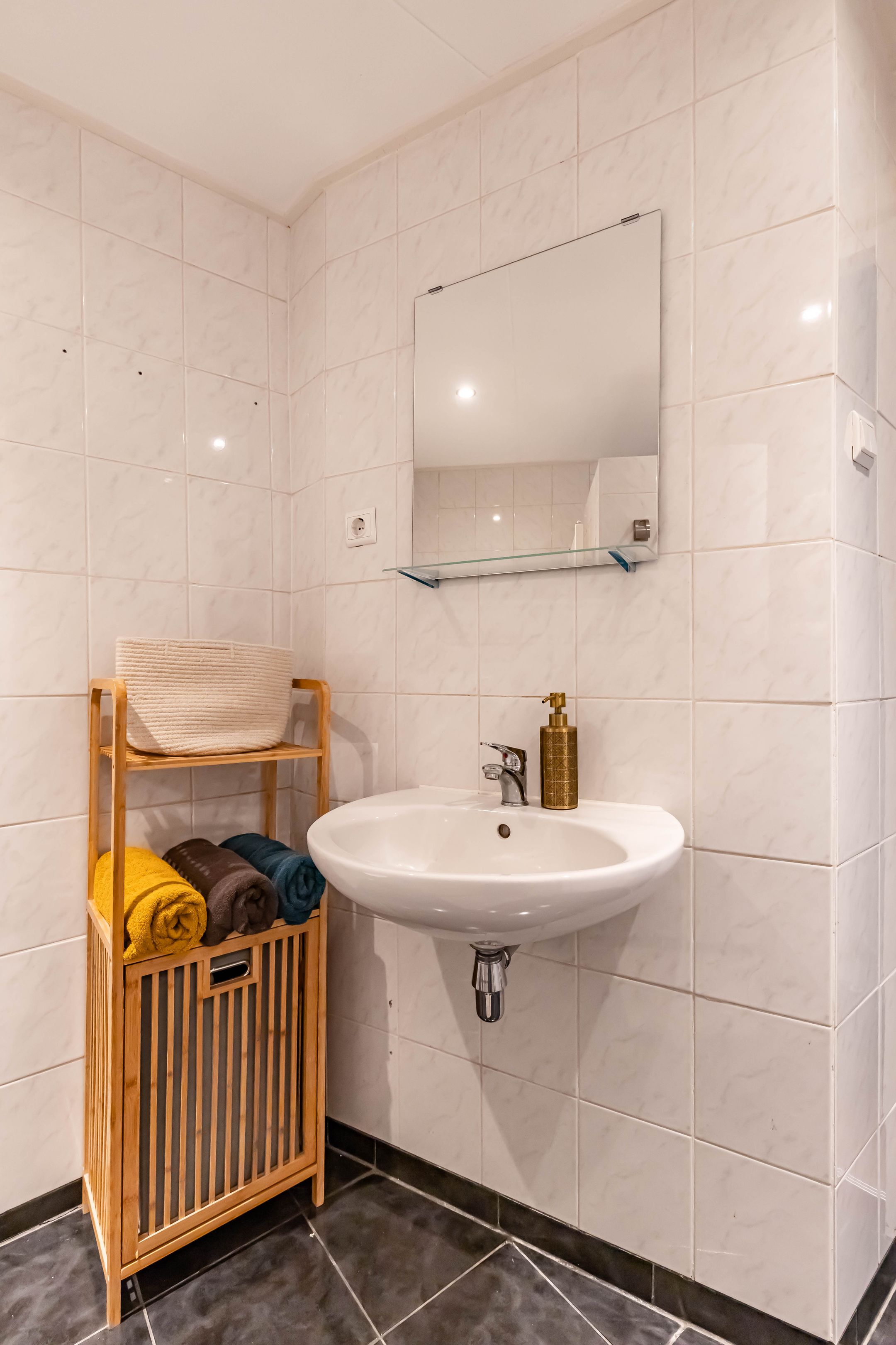 Photo 24 of Hamburgerstraat 9