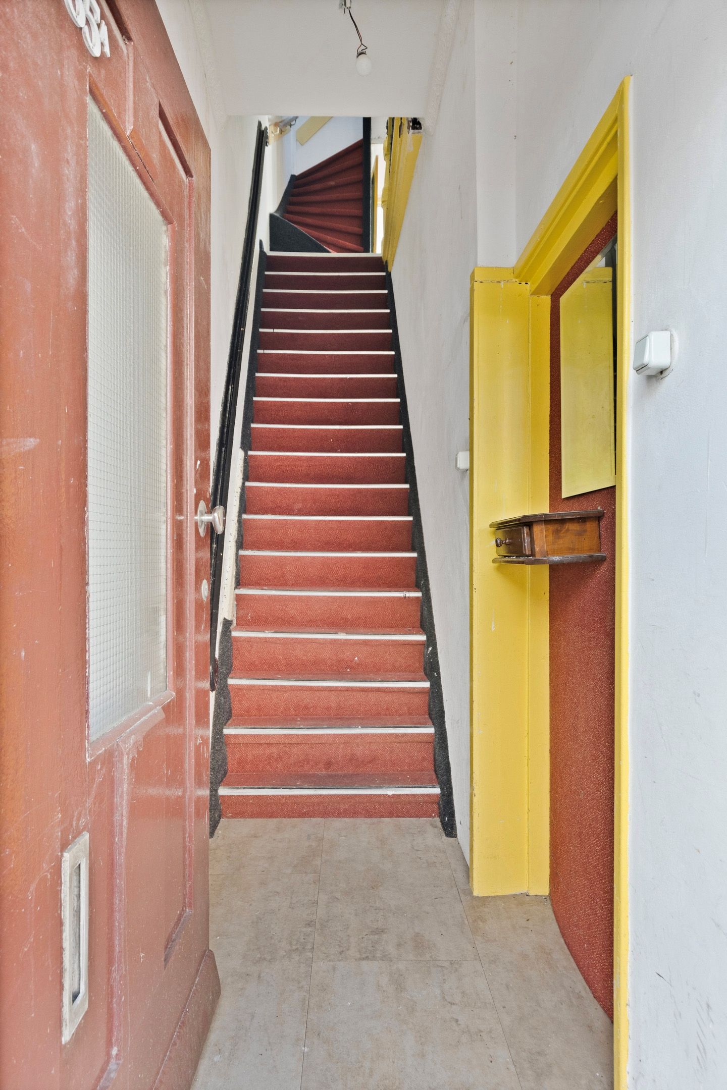 Photo 4 of Bloemstraat 35-A