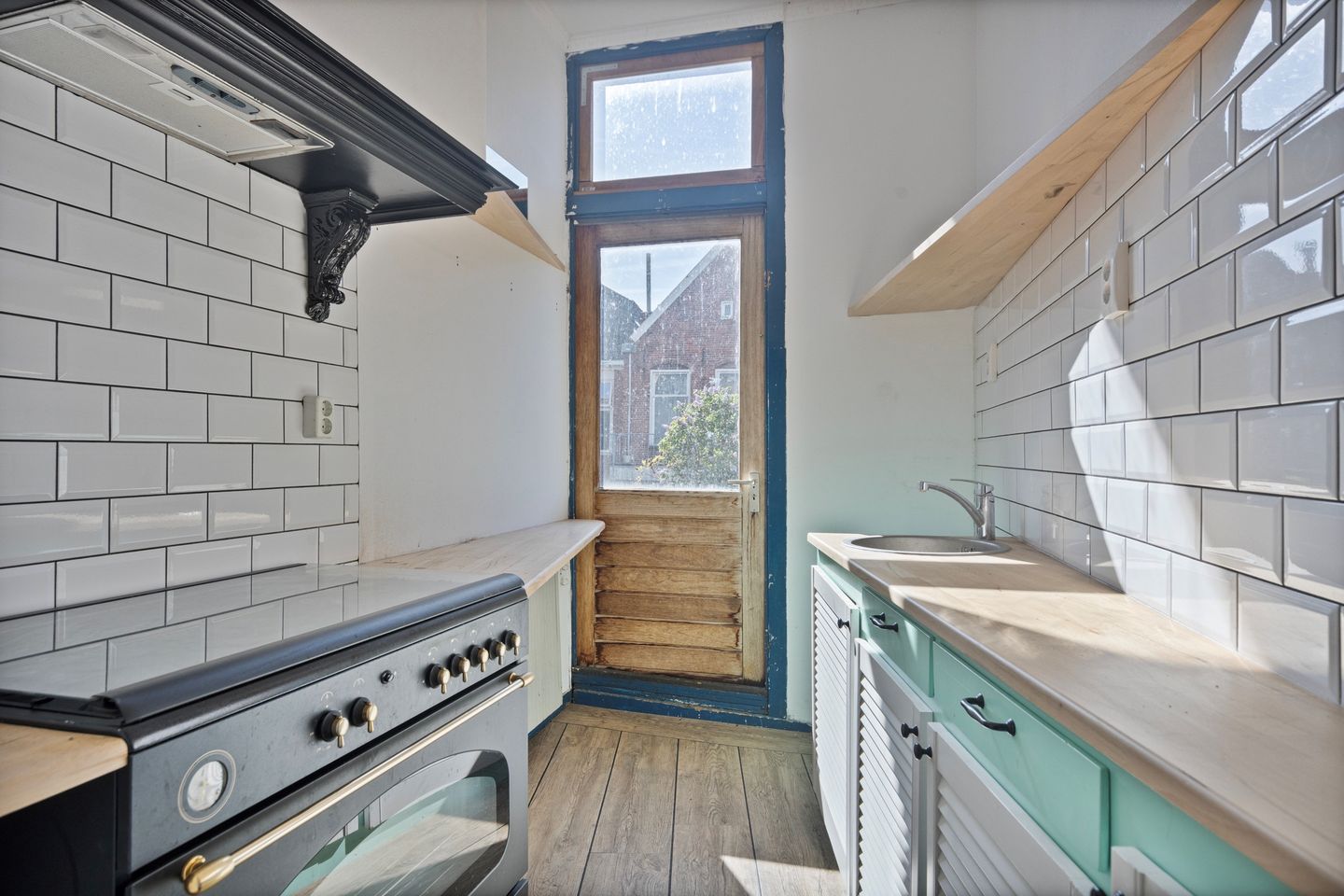 Photo 10 of Bloemstraat 35-A