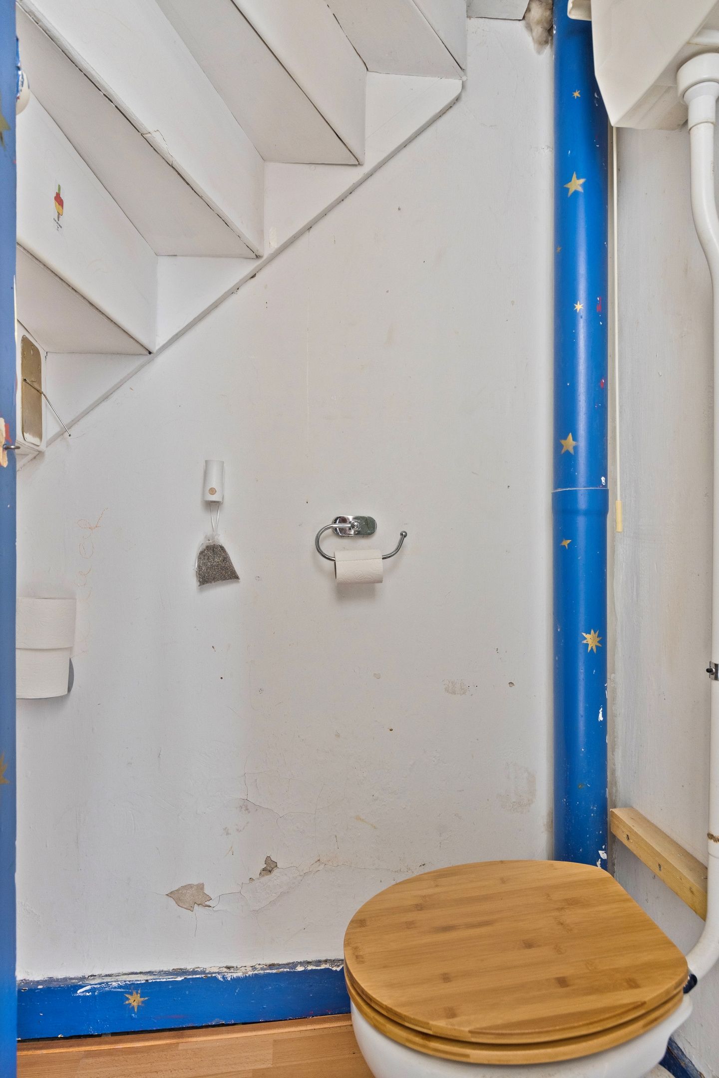 Photo 15 of Bloemstraat 35-A