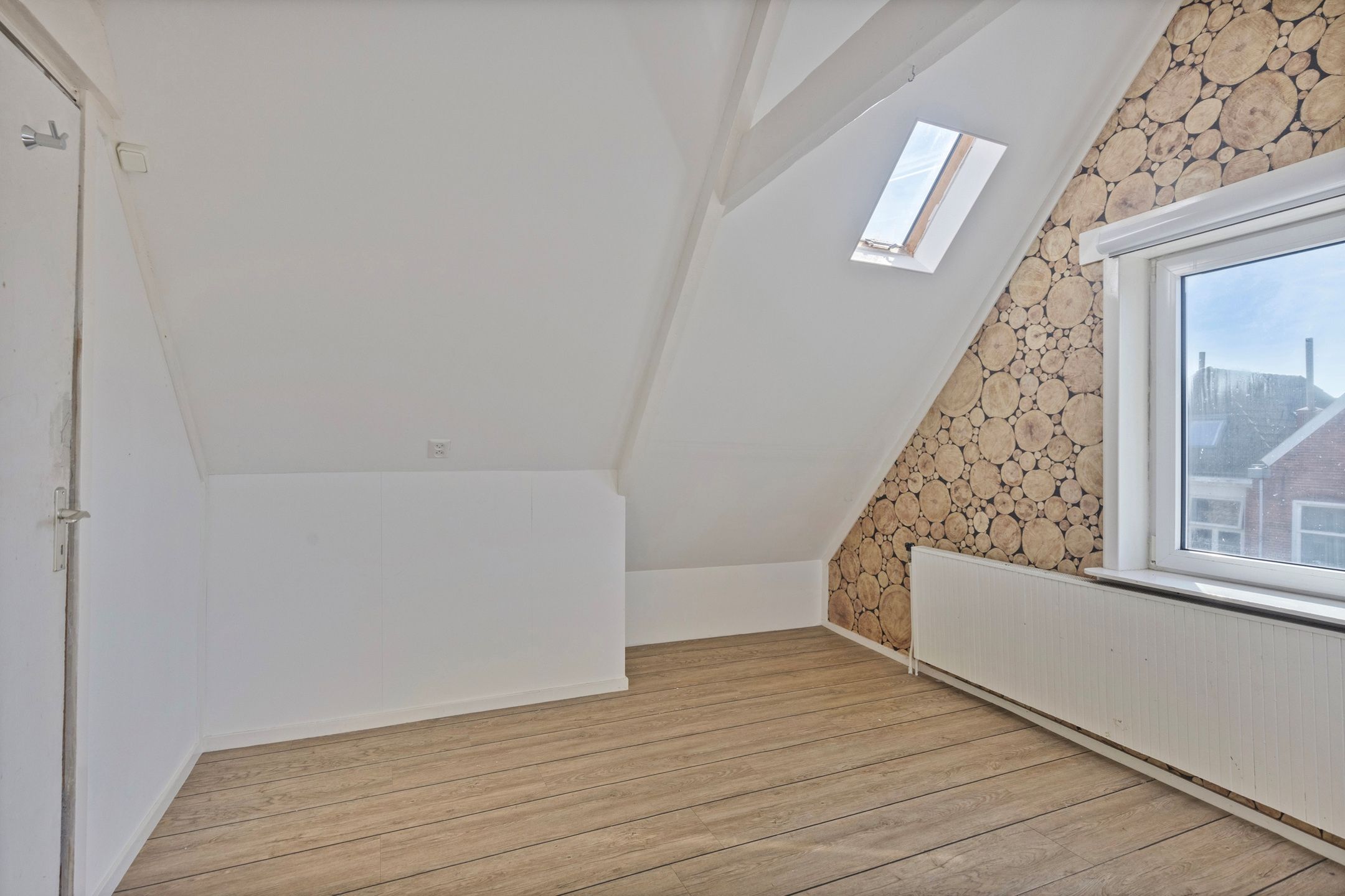 Photo 21 of Bloemstraat 35-A