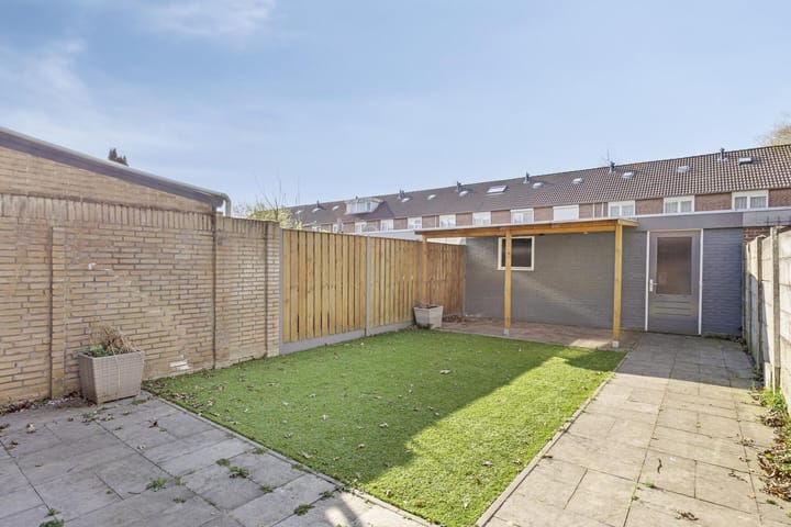 Foto 33 van Mascagnistraat 136