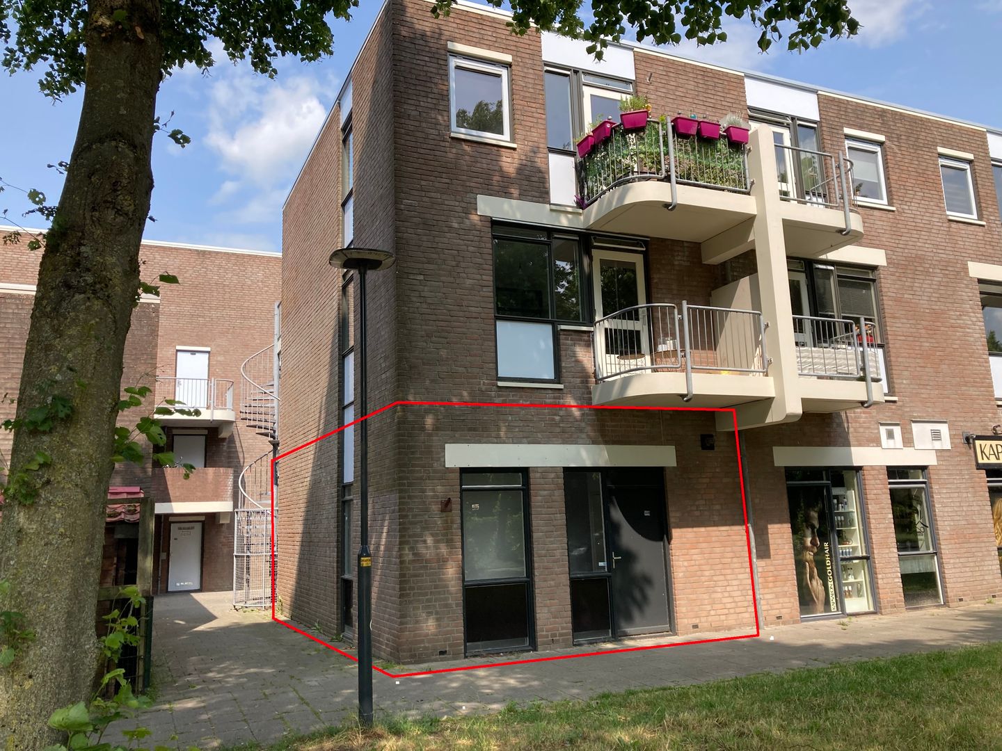 View photo 2 of Melkkelder 6