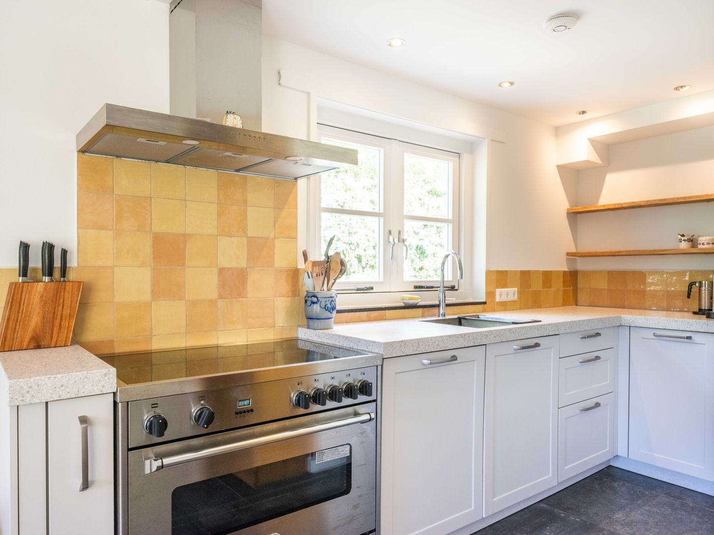 Foto 10 van Elzenlaan 30