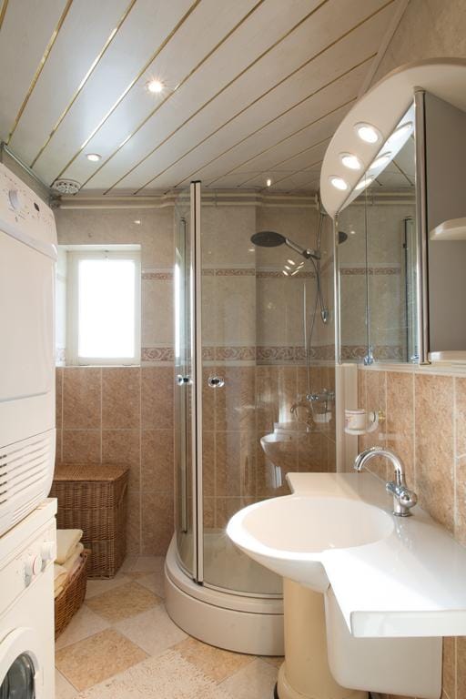 Photo 22 of Zeekant 102-H