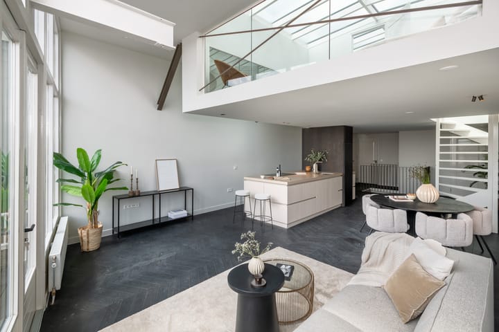 Foto 3 van Warmoesstraat 10-5