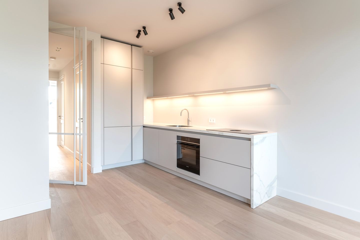 Foto 10 van Raamweg 2-C