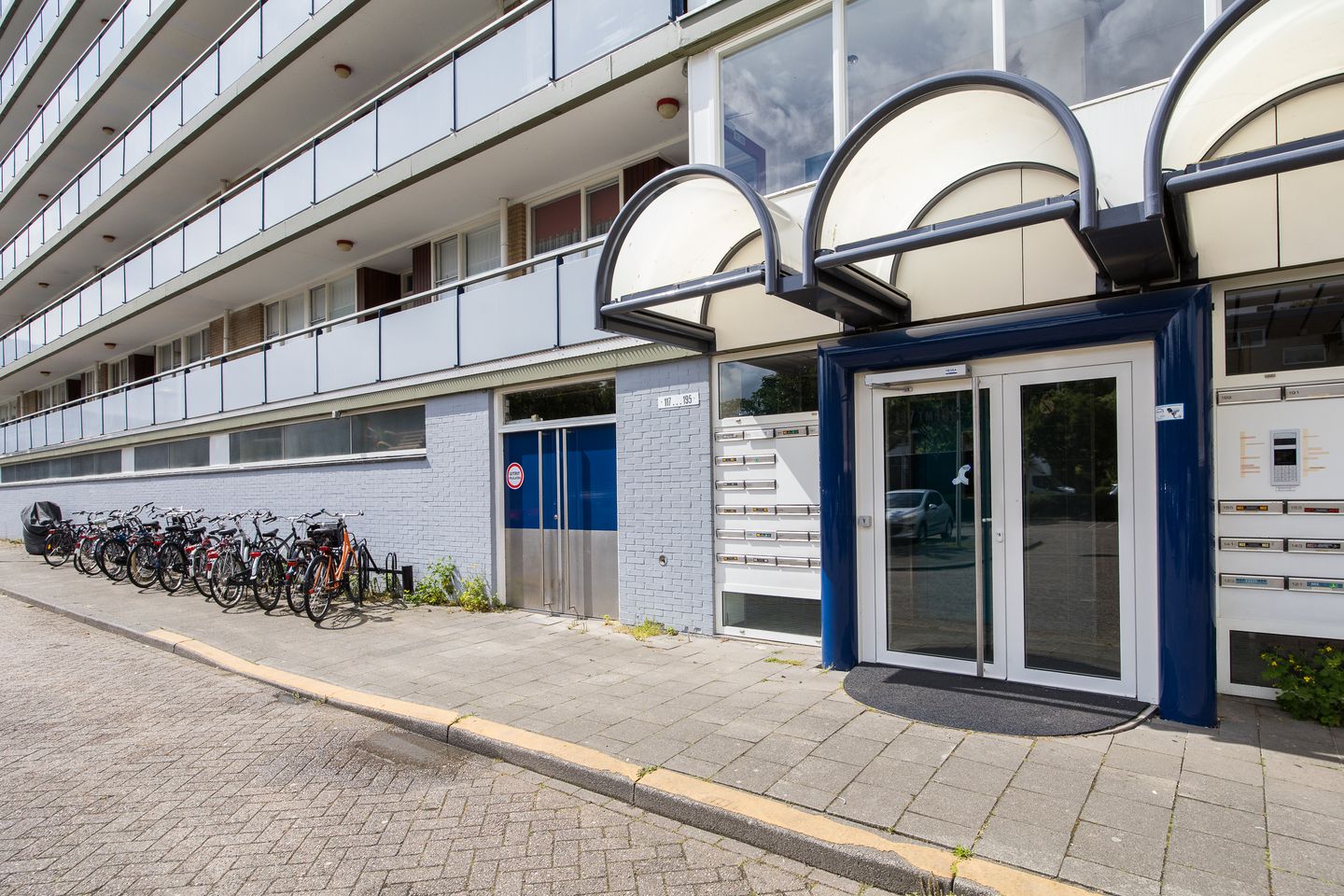 Foto 44 van Van Vollenhovenlaan 123