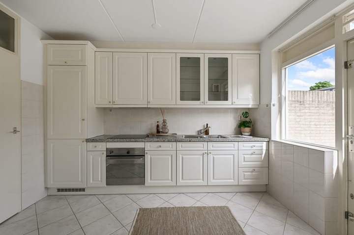 Photo 11 of Tormentil 5