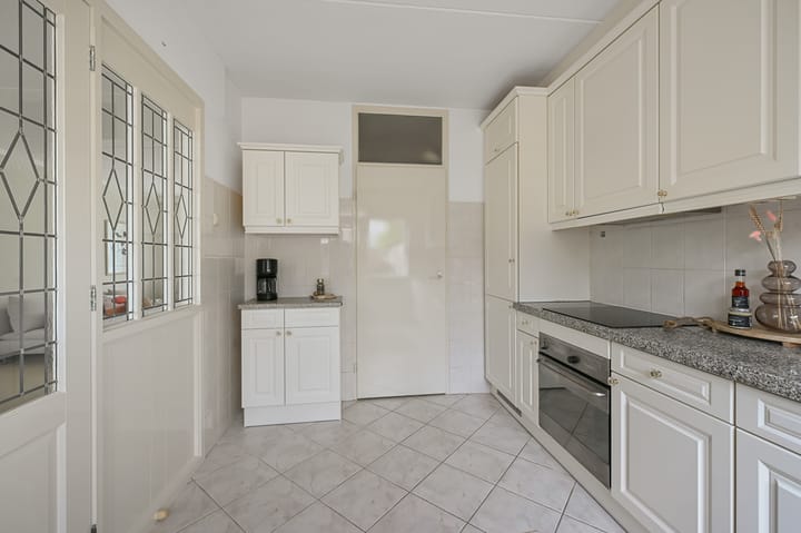 Photo 12 of Tormentil 5