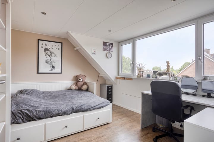 Photo 26 of Ring 325