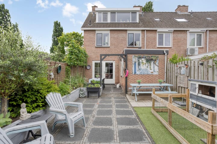 Photo 29 of Ring 325