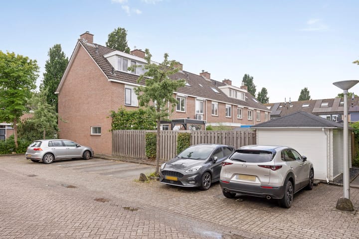 Photo 35 of Ring 325