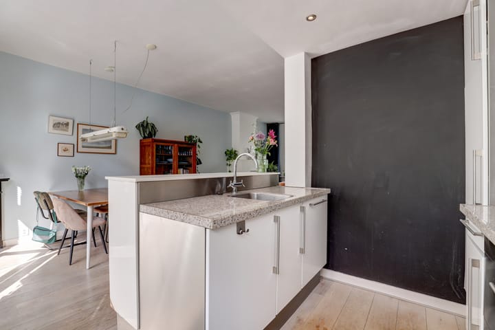 Foto 11 van Eemwijkstraat 10