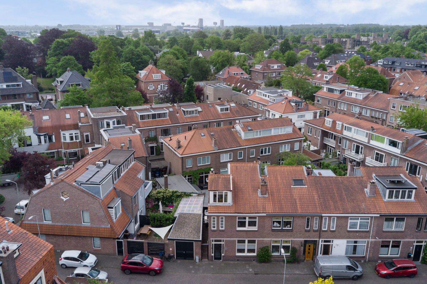 Foto 44 van Eemwijkstraat 10