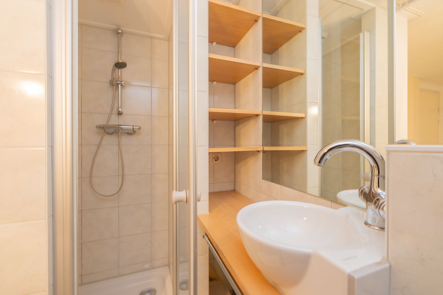 Foto 29 van Elandsstraat 24-A