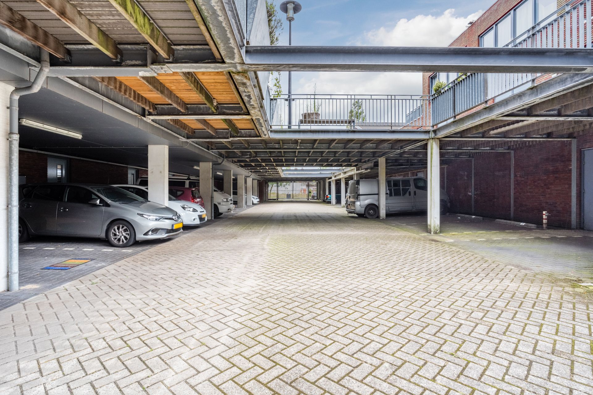 Photo 27 of Veldstraat 39