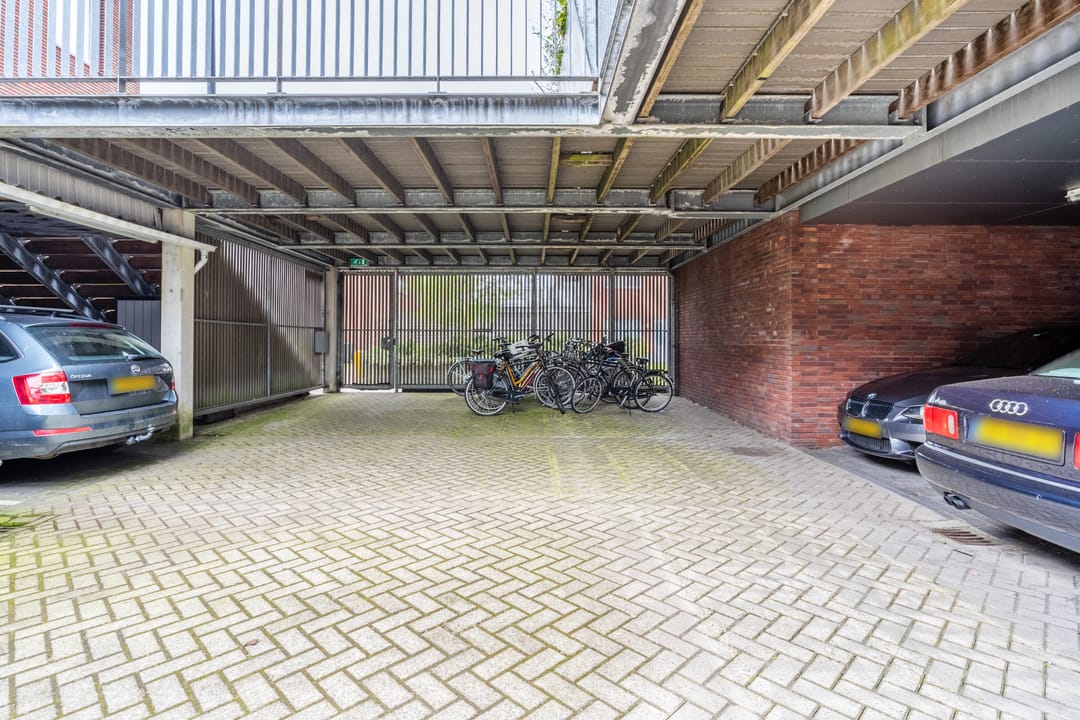 Photo 43 of Veldstraat 39