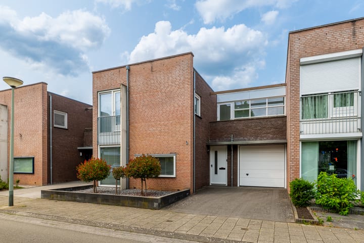 Doomhoeve 50