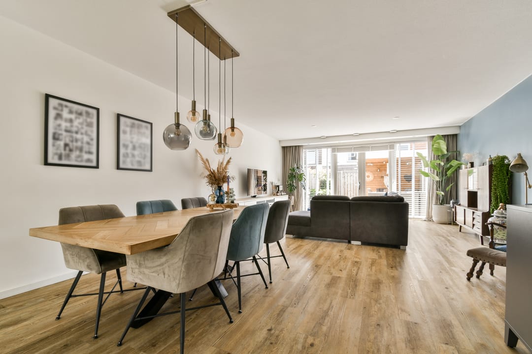 Photo 2 of Anne Frankhove 88