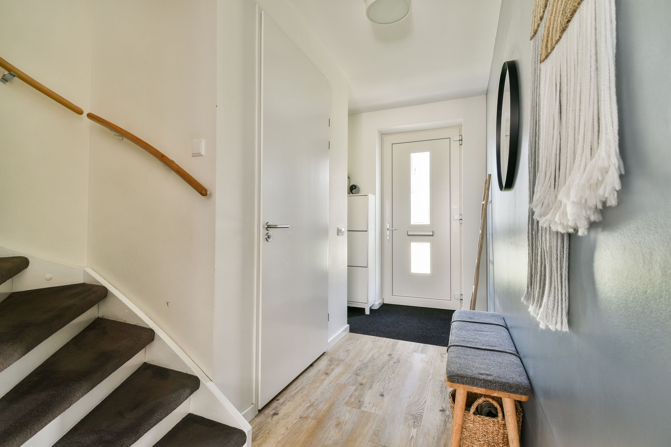 Photo 12 of Anne Frankhove 88