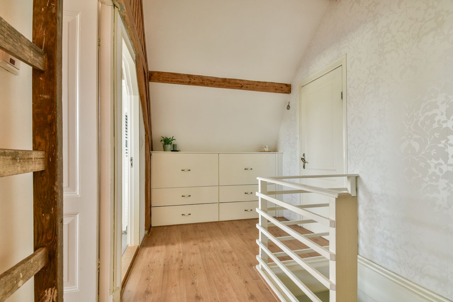 Foto 19 van Laan van Meerdervoort 181-B