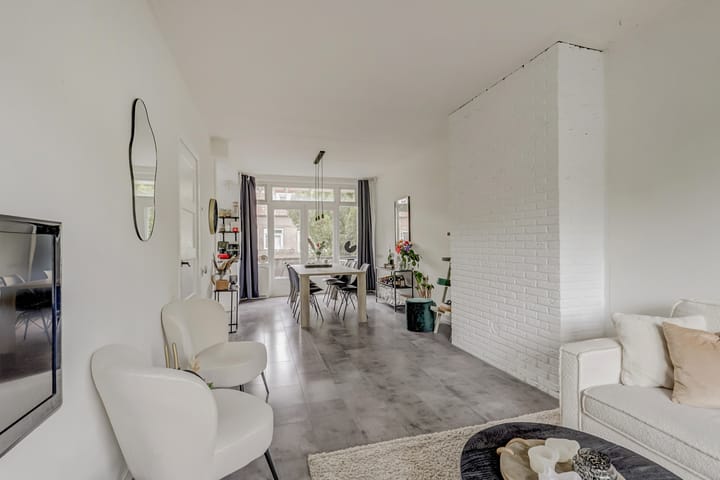 Photo 8 of Cremerstraat 262