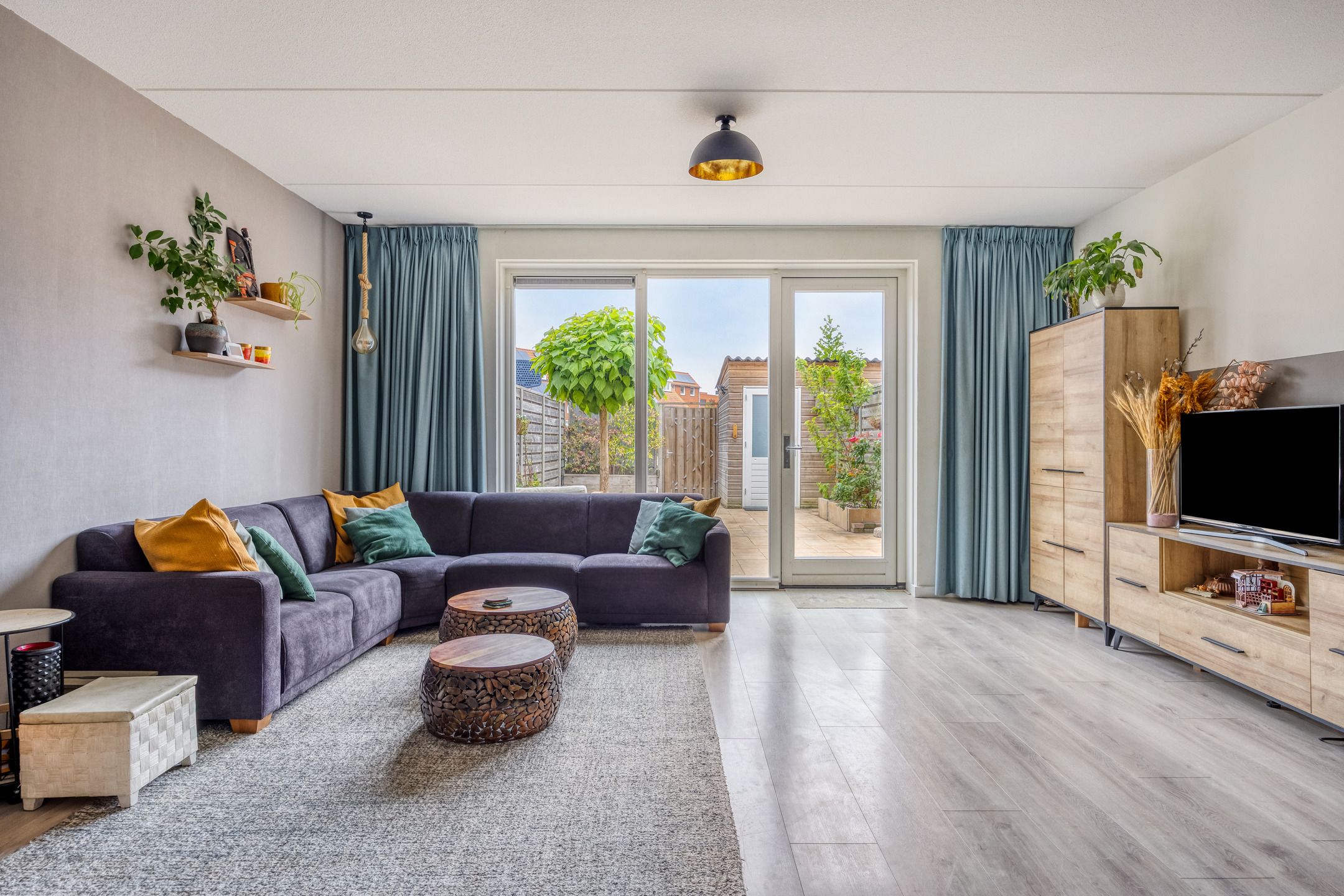 Photo 3 of Bisschop Janssensstraat 28