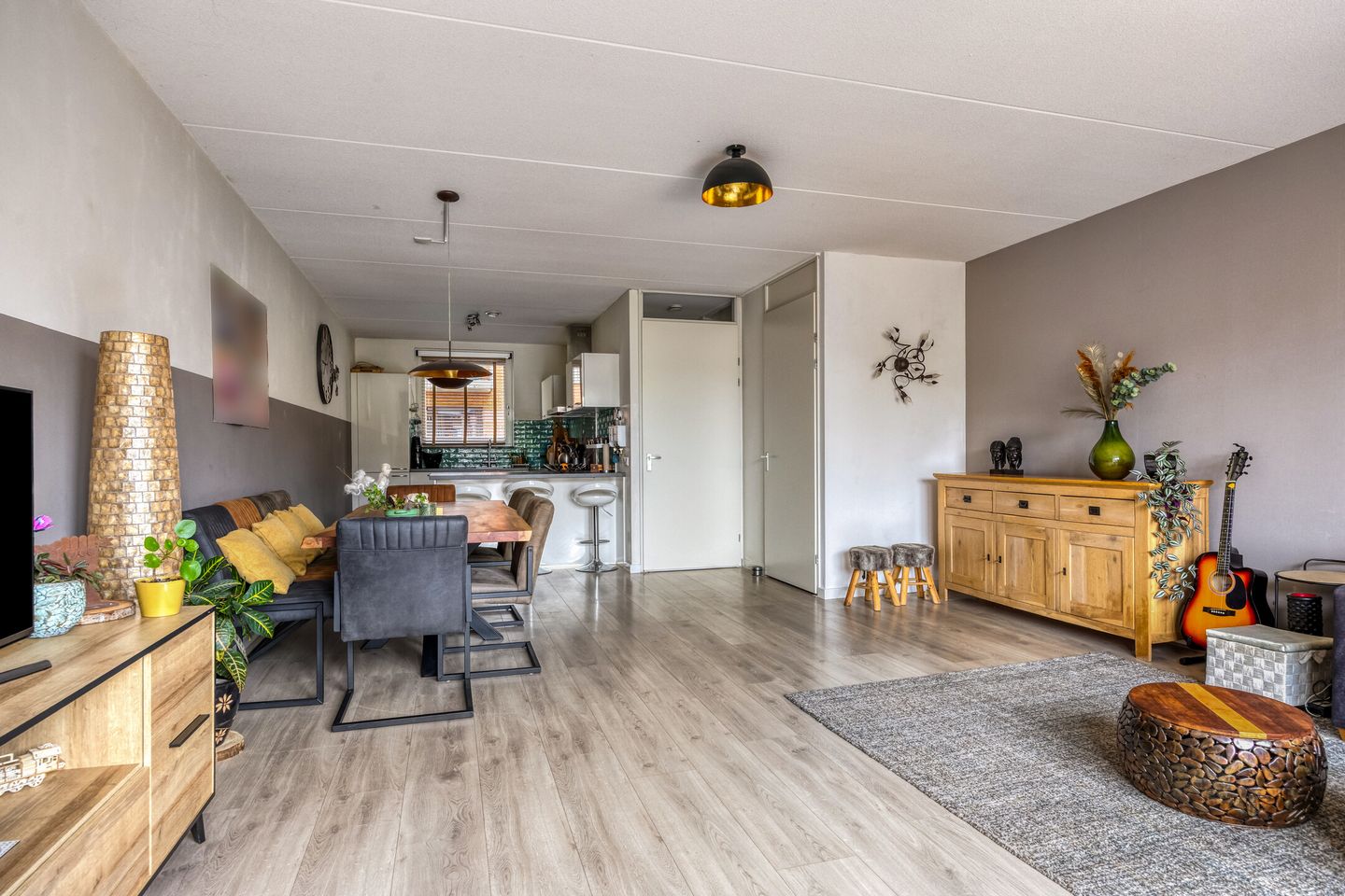 Photo 5 of Bisschop Janssensstraat 28