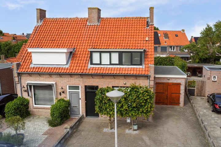 Foto 36 van Burgemeester Lotsystraat 24