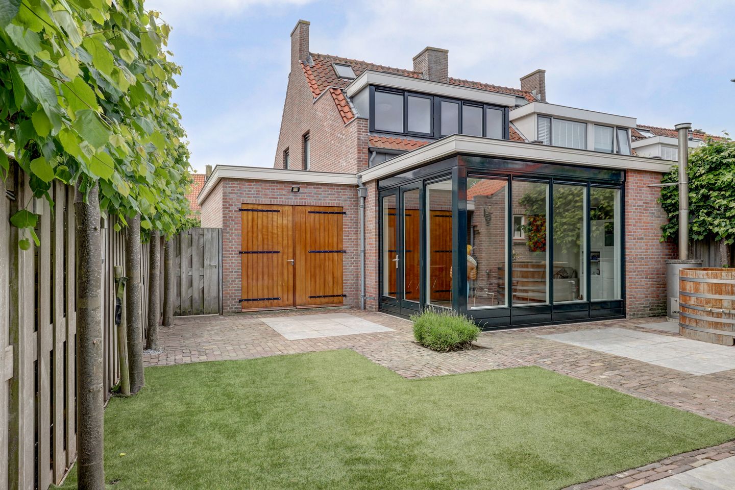 Foto 35 van Burgemeester Lotsystraat 24