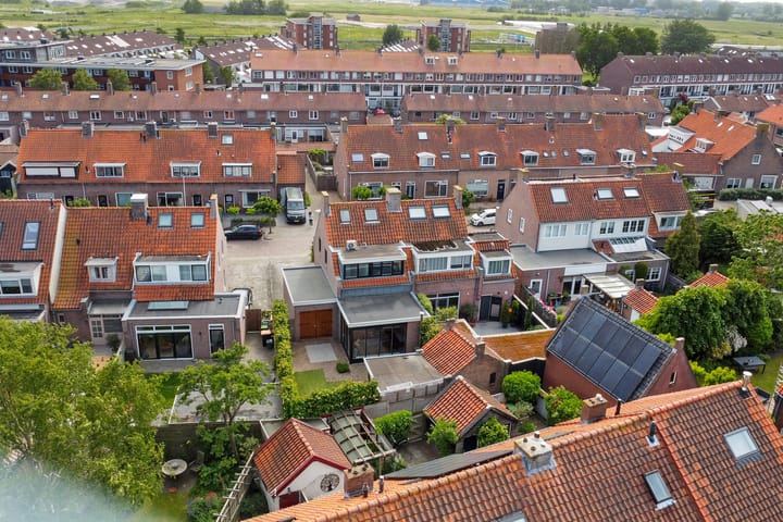 Foto 37 van Burgemeester Lotsystraat 24