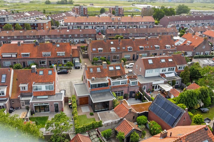 Foto 38 van Burgemeester Lotsystraat 24